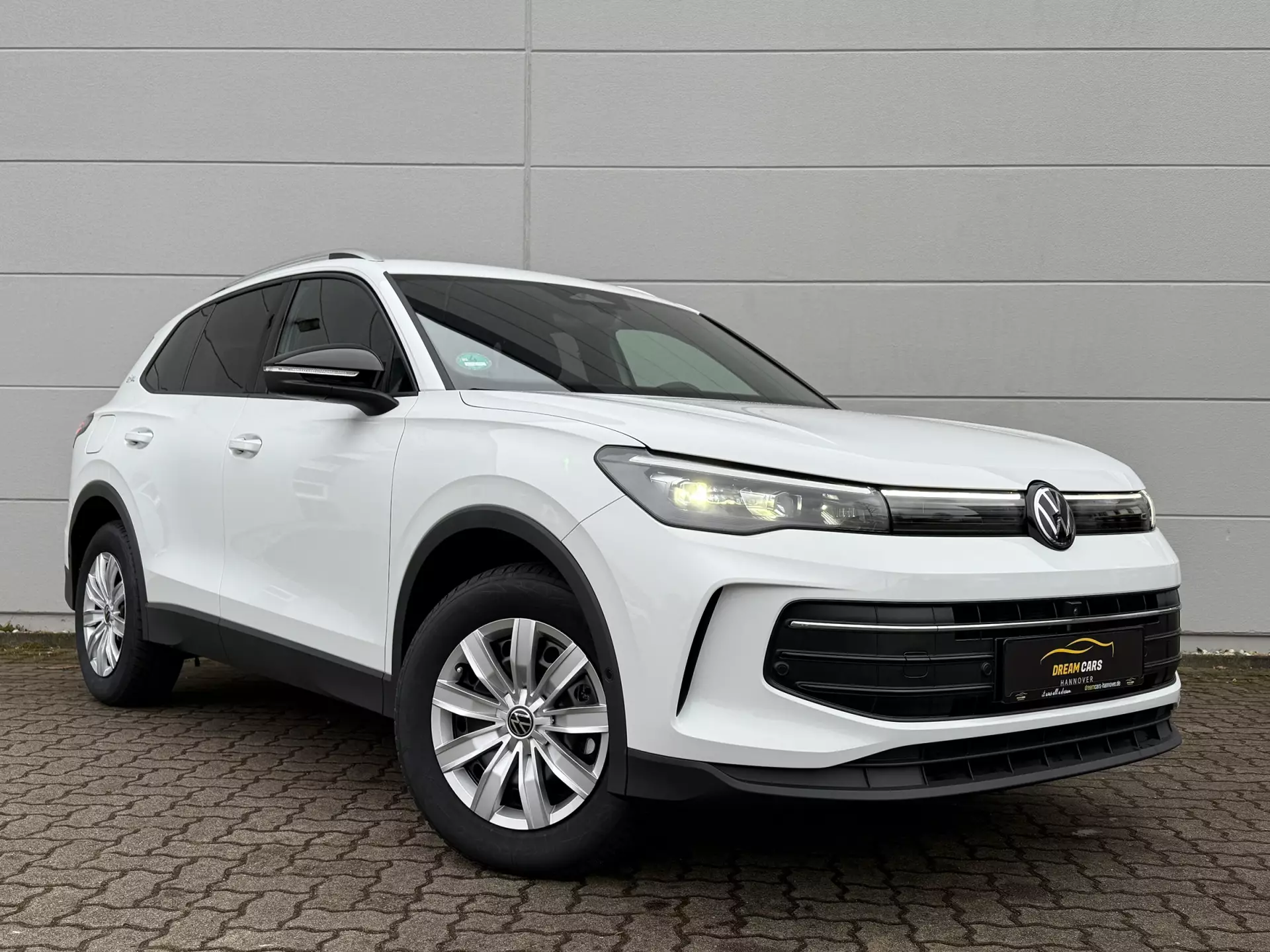 VW T7 Multivan Lang mieten!