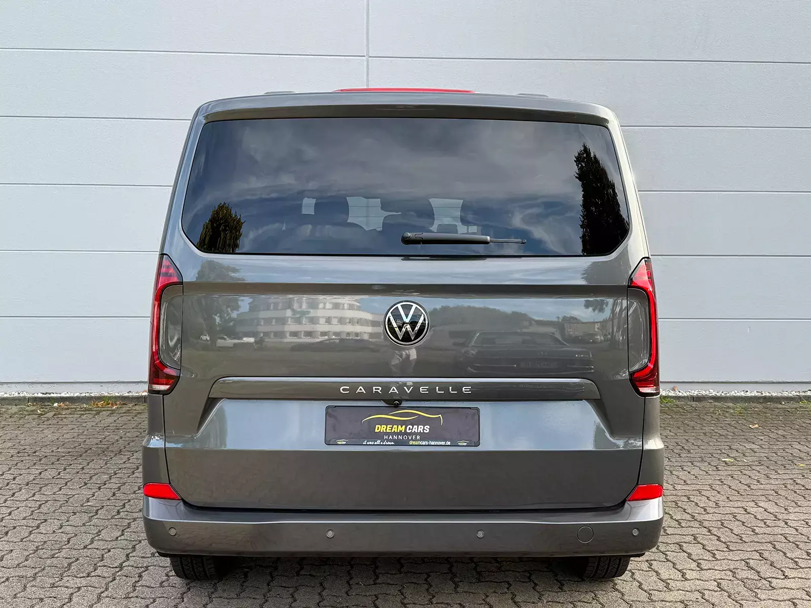 VW T7 Caravelle 9 Sitzer mieten!
